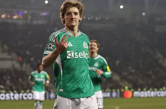 Herkes onu konuşuyor! İlk yarıda yaptıklarıyla Şampiyonlar Ligi tarihine geçti