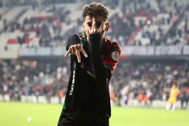 herkesin pesine dusmustu adem yesilyurt u 19564146 4551 o