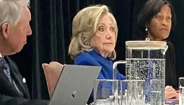 Hillary Clinton’ın Epstein ifadesinde kaos: Oturumdan fotoğraf sızdırıldı, duruşma durdu!