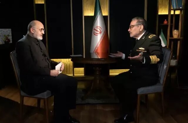 Askeri üniformayla katıldı! Verdiği mesaj röportaja damga vurdu