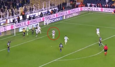 İrfan Can Kahveci’den maça damga vuran hareket