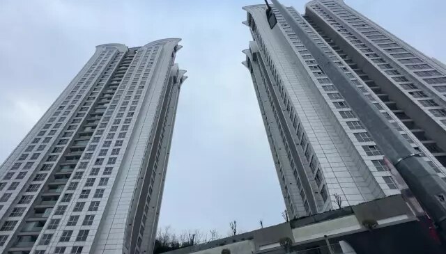 İstanbul’da şüpheli ölüm! 30’uncu kattan düşen çocuk feci şekilde can verdi