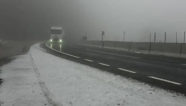 İstanbul’un yanı başında kar yağışı etkili oluyor