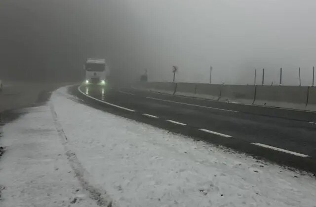 İstanbul’un yanı başında kar yağışı etkili oluyor