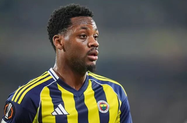 Jhon Duran’dan Fenerbahçe taraftarını çıldırtan hareket