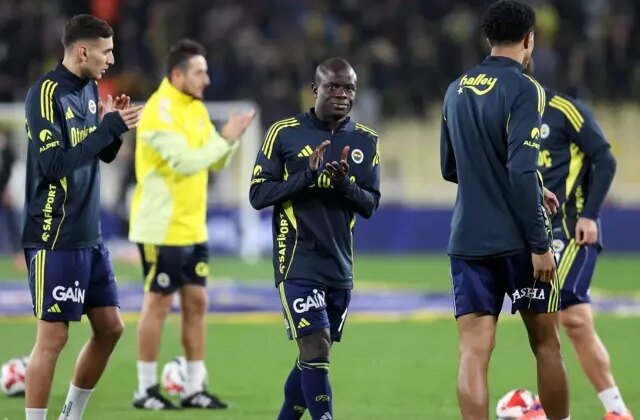 Kante’den Fener taraftarını mest eden hareket