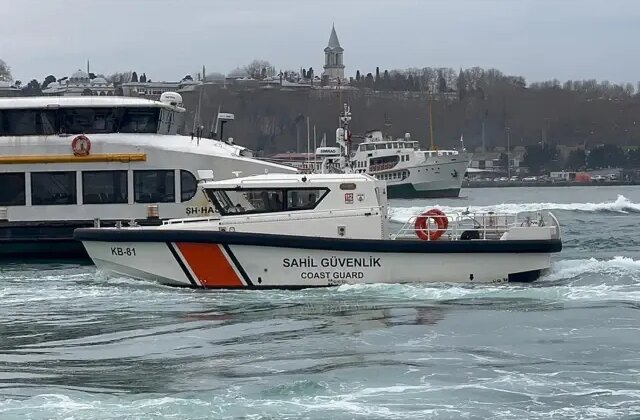 İstanbullu kabusu yaşadı! Denizde görünce hemen telefona sarıldılar