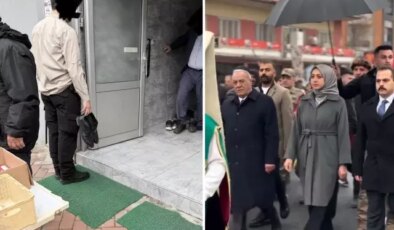 Kaymakamın polise şemsiye taşıttığı görüntü tepki çekti