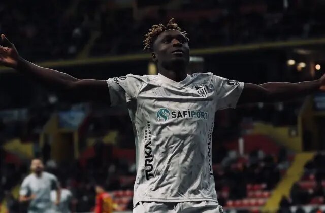 Kocaelispor, Kayseri’de Agyei’nin golleriyle 3 puana uzandı