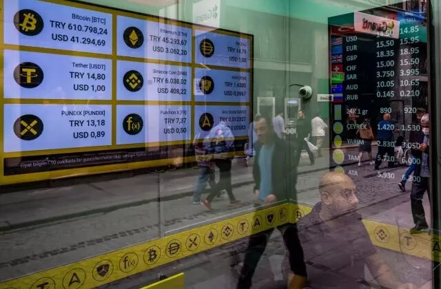 Kripto para piyasaları yükselişe geçti: Bitcoin kritik sınıra dayandı