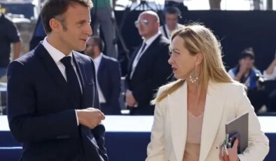 Meloni’nin Fransa yorumu Macron’u küplere bindirdi: İşine bak