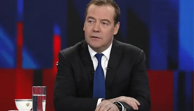 Medvedev’den Trump’a övgü dolu sözler