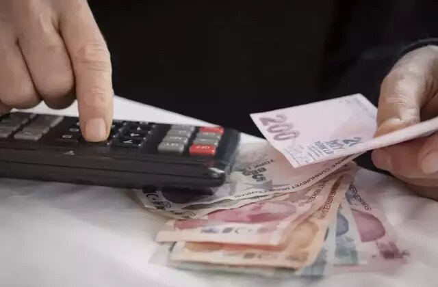 Memur ve emeklinin temmuz zammı için ilk ipucu geldi