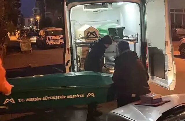 Mersin’de kan donduran olay! Kavga ihbarına giden polis ceset buldu
