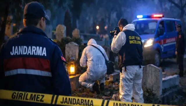 Mezarlıkta iple boğularak öldürülmüş kadın cesedi bulundu