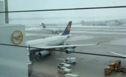 Münih’te havacılık skandalı: 500 yolcu uçaklarda rehin kaldı