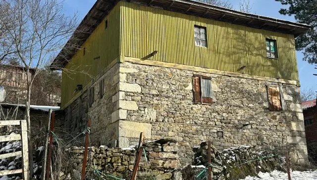 Bu köyde evlerin duvarları sırlarla dolu! Bin 750 yıl sonra keşfedildi