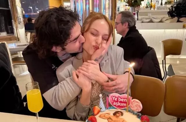 Nilperi Şahinkaya’nın 37. yaş günü pastasını görenler şoke oldu