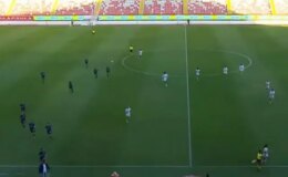 Normal bir şekilde maç yaparken gelen haberle içeri koştular