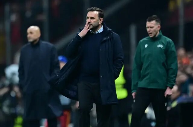 Okan Buruk çılgına döndü! Galatasaray’dan kırmızı kart itirazı