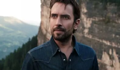 Oyuncu Ulaş Tuna Astepe anne ve babasız büyüdüğünü duygulanarak anlattı