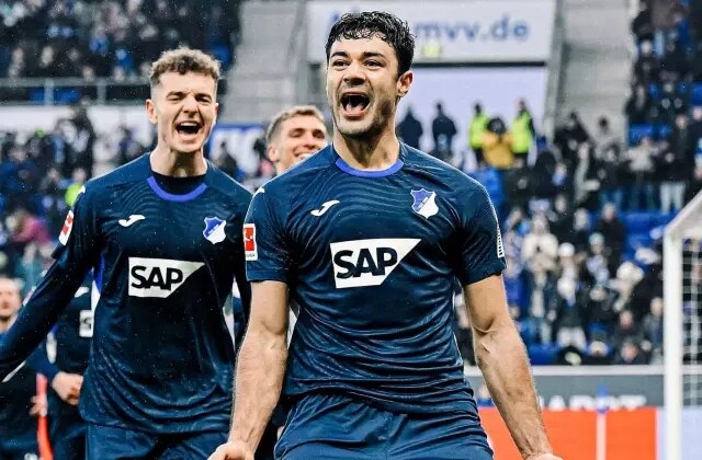 Ozan Kabak daha ne yapsın? Attığı gol fayda etmedi