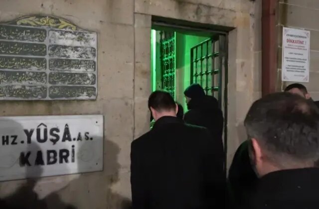 Ramazanın uğrak noktasında maddiyat tartışması: Abdest almak için para isteniyor