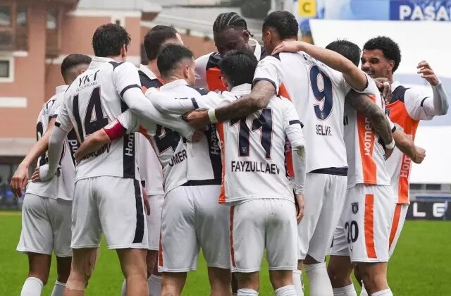 RAMS Başakşehir kaybetmeyi unuttu! Bir galibiyet daha