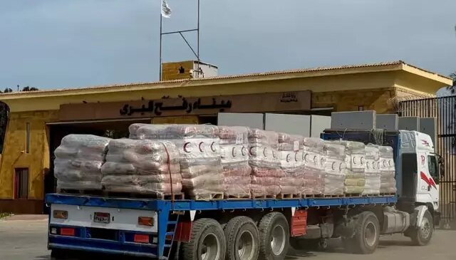 Gazze’ye nefes imkanı! Refah Kapısı çift yönlü açıldı