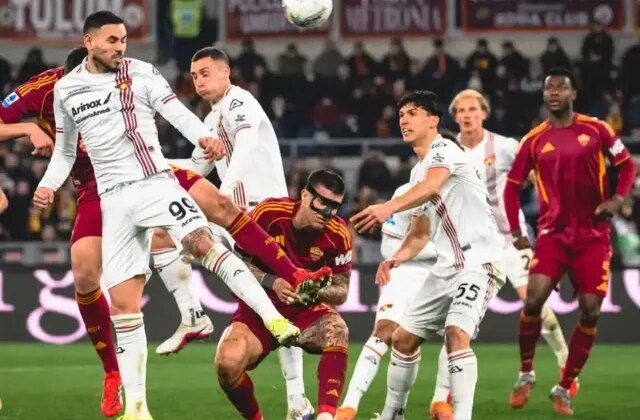Roma, Cremonese’yi ikinci yarıda dağıttı