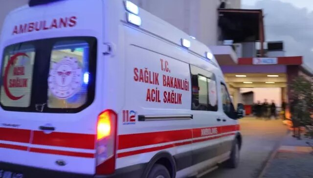 Samsun’da korkutan kaza, polis aracına tır çarptı