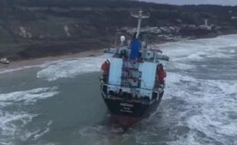 Sarıyer açıklarında karaya oturan kargo gemisi kurtarıldı