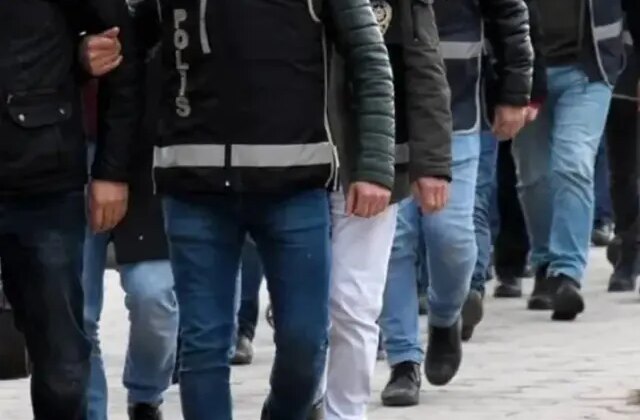 Siber dolandırıcılık eylemlerinin gelirleri Kapalıçarşı’da döviz firmalarına aktarıldı: 48 gözaltı