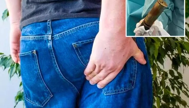 Şiddetli ağrıyla hastaneye başvuran adamın makatından 100 yıllık top mermisi çıktı