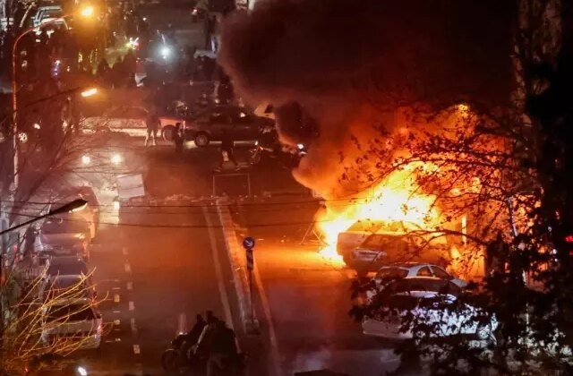 Sınır komşumuzu kan gölüne çeviren olaylarda ölü sayısı 7 bini aştı