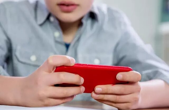 Sosyal medya yasası yolda! Yüz tanıma sistemi, ebeveyn kontrolü…