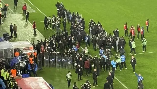 Trabzonspor taraftarı maç biter bitmez çılgına döndü