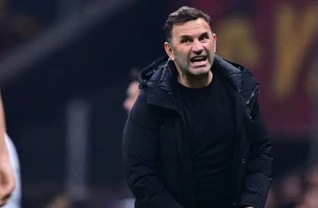 Tur atlayan Galatasaray’da taraftarlardan Okan Buruk’a büyük tepki