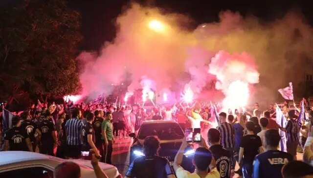 Türk futbolunda tarihi olay! Bir zamanlar Süper Lig’i sallayan takımı taraftarlar devraldı