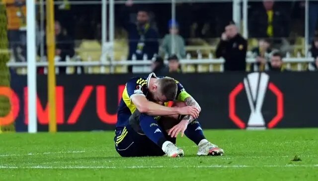 Turu mucizelere bıraktık! Fenerbahçe, Nottingham Forest’a farklı kaybetti