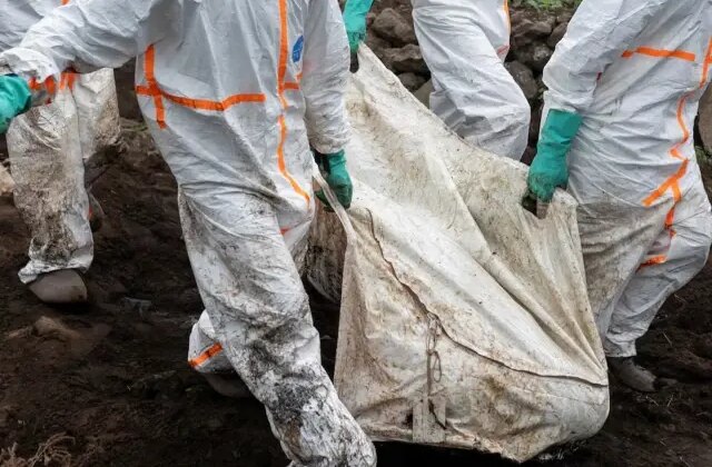 Ülke şokta! 171 cesedin bulunduğu iki toplu mezar bulundu