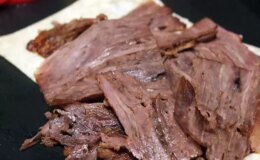 Zincir marketlerde “Kampanyalı” satılan dönerden at ve eşek eti çıktı