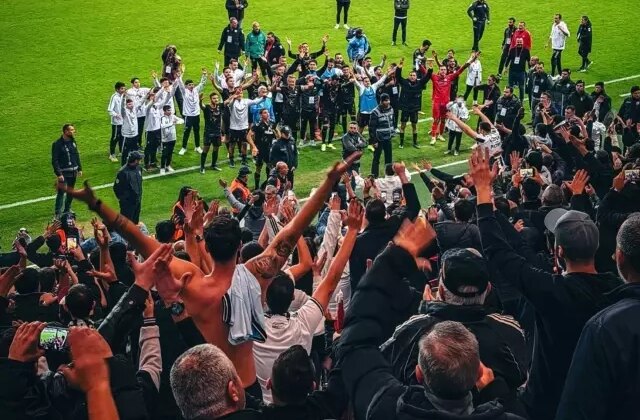 112 yıllık tarihi kulüpte maaşını alamayan işçiler kazan kaldırdı