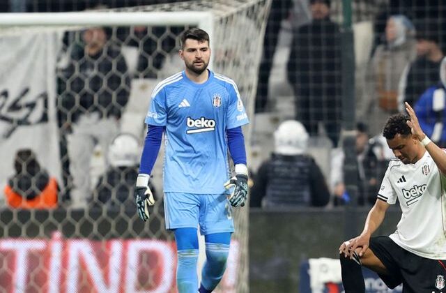 13 yıllık kariyerini eski Fenerbahçeli bitirdi