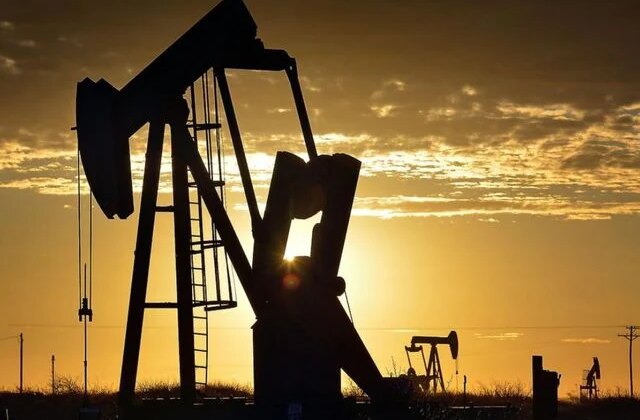 AB, ABD’den Rus petrolüne tavan fiyat uygulamasını sürdürmesini istedi