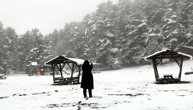 Nisan ayına günler kala İstanbul’un yanı başına 10 santim kar yağdı