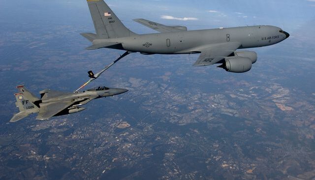 ABD’ye ait KC-135 yakıt ikmal uçağı Irak’ta düştü