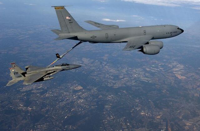 ABD’ye ait KC-135 yakıt ikmal uçağı Irak’ta düştü