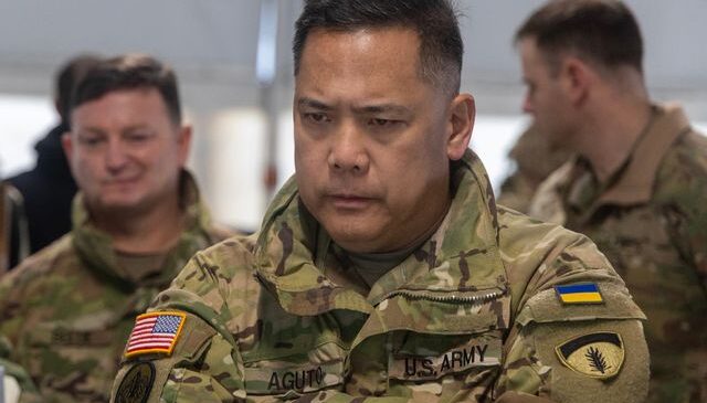 ABD’li general alkolü fazla kaçırıp gizli belgeleri trende kaybetti