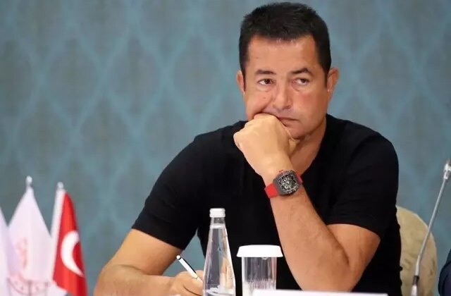 Acun Ilıcalı dün gece aldığı haberle yıkıldı